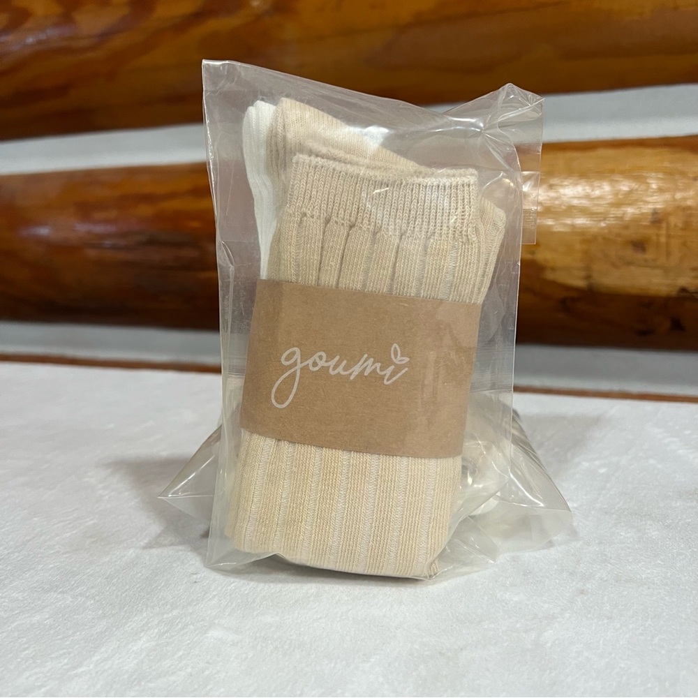 Goumi girl's tan and Cream 2 pack‎ of Socks